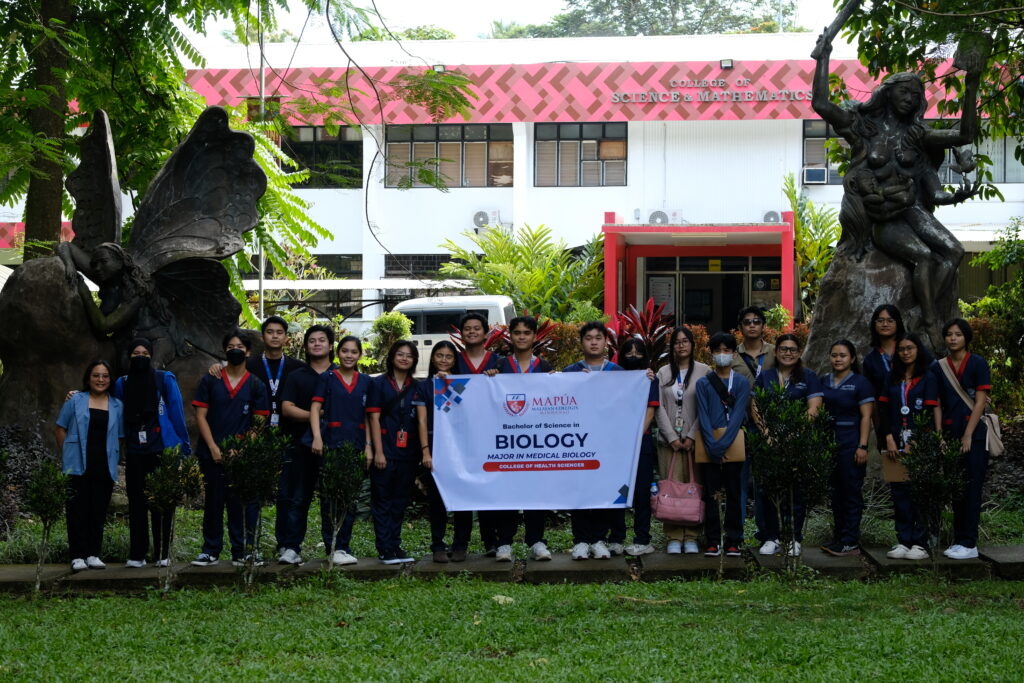 Mapúa mcm bachelor of science in biology major in medical biology students pose for a group photo during their educational visit to the philippine genome center mindanao