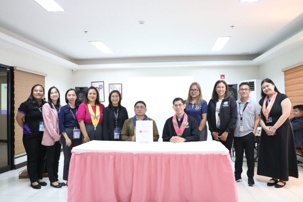 From left to right cleya mae b Montecalvo employment staff engr Elvi cathe lzil o Moliva alternate regional employment focal suzette jane a Antiveros regional employment focal lorraine grace ugsang senior leo and dole davao city field office employment focal jenelyn a Sanchez oic tssd chief atty Randolf c Pensoy  regional director regional director engr Alejandro h Ballado jr  evpcoo college of computer and information science dean rhodessa cascaro ms Kareen michelle q Limpot vp for human resources and administration mr Leopoldo aquino jr  director of the office of career and placement and ms Katrina diligencia officer of the office of career and placement